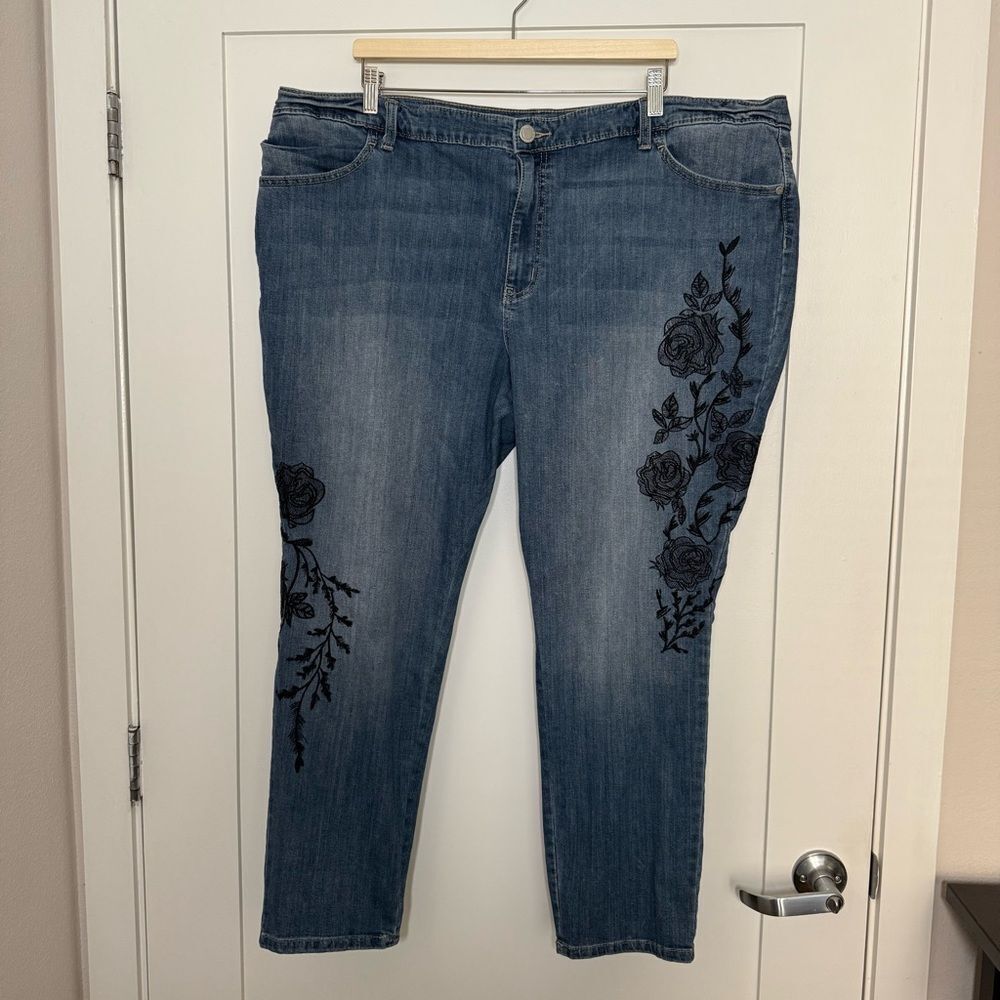 Simply Vera Wang Skinny Jeans Womens Plus Sz 24W Blue Embroidered Flowers Denim
